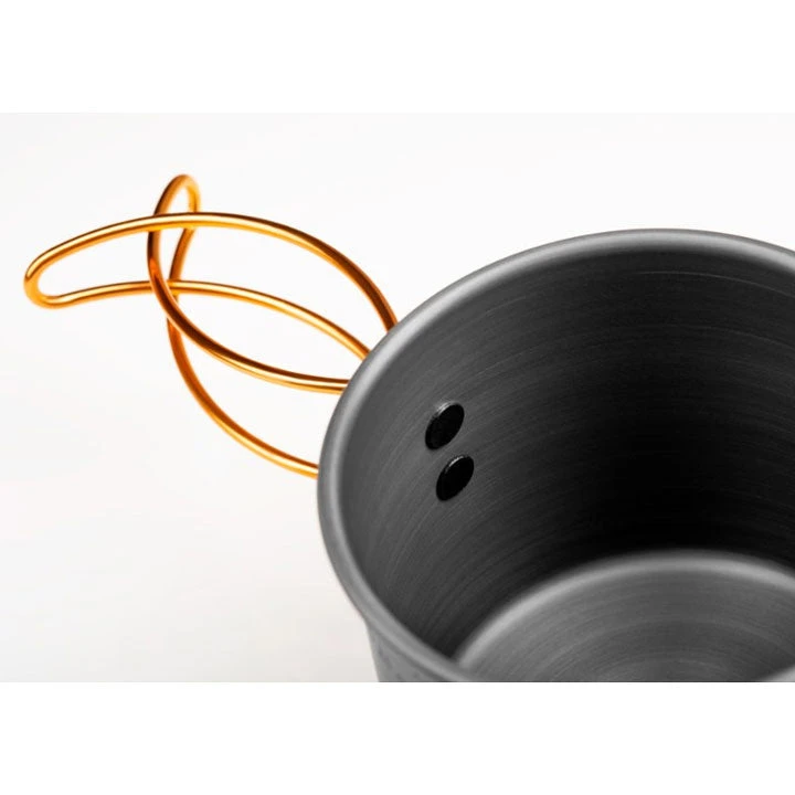 GSI Outdoors GSI Halulite 20 Fl. Oz. Aluminum Bottle Cup 5 GSI Outdoors GSI Halulite 20 Fl. Oz. Aluminum Bottle Cup - Image 3